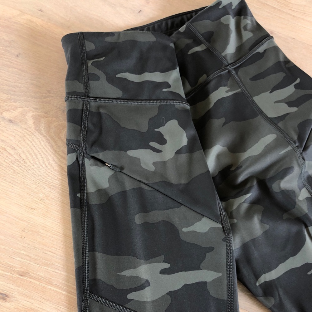 Athletes women’s size L 7/8 camp contender tight